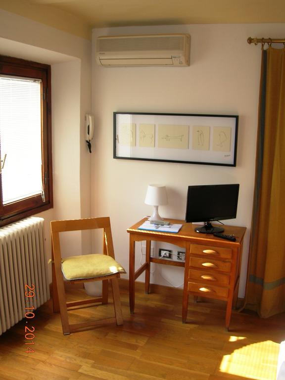 Lo Studio Terranuova Bracciolini Δωμάτιο φωτογραφία